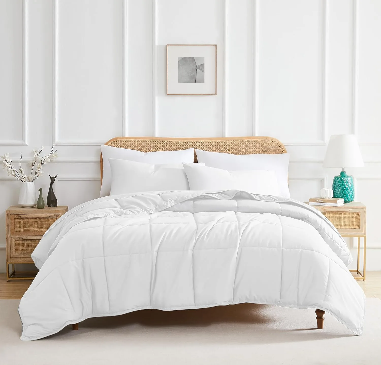 Southshore Fine Living, Inc. White Comforter Full Size