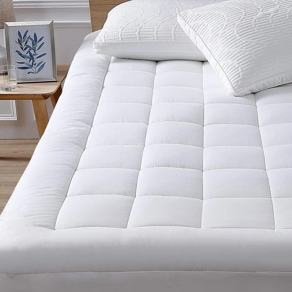 Queen Mattress Pad Cover Cooling Mattress Topper Pillow Top with Down Alternative Fill